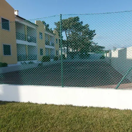 Apartamento T2 Com Piscina E Wifi A 150 M Da Praia Διαμέρισμα