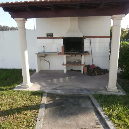 Διαμέρισμα Apartamento T2 Com Piscina E Wifi A 150 M Da Praia